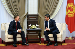 Алексей Миллер и Сооронбай Жээнбеков. Фото Аппарата Президента Кыргызской Республики